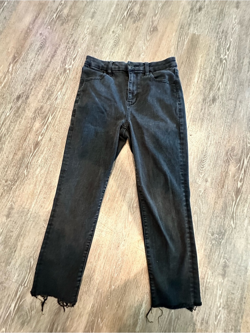 AEO Curvy Hi-Rise Jegging Black Raw Hem 8 Long